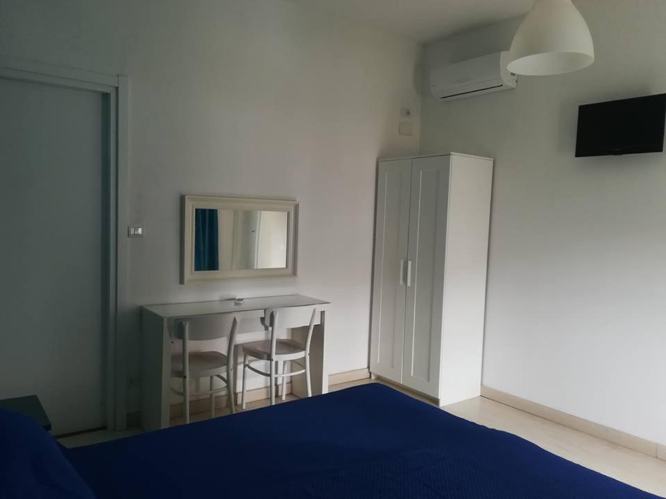 Barnet House Lamezia Apartment Lamezia Terme Bagian luar foto